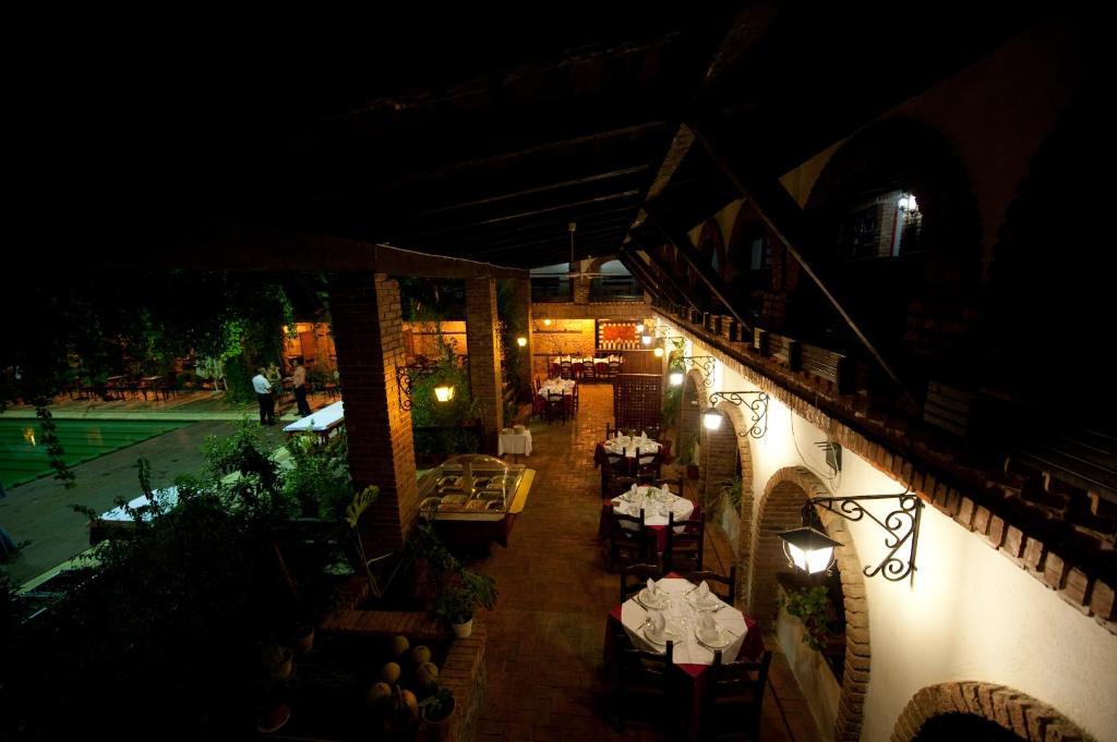 Hotel Restaurant Bujtina E Gjelit Tirana Exterior photo